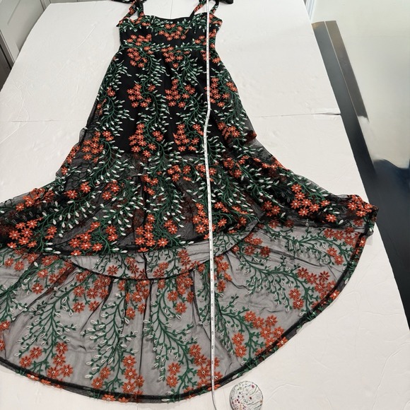 Dress the Population Wren Tie Shoulder Floral Embroidery Maxi Dress Size SMALL - Picture 11 of 13